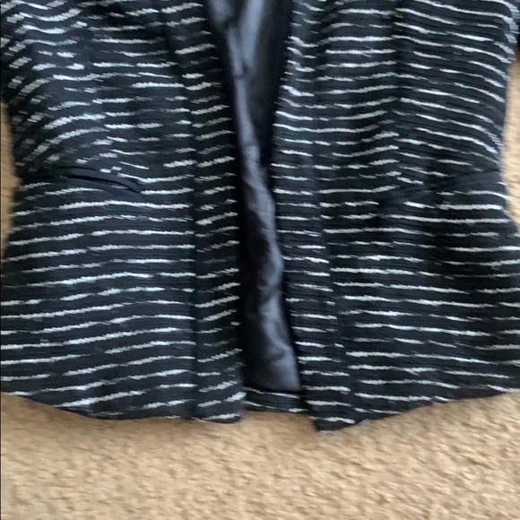 H&M Blazer - Picture 4 of 6